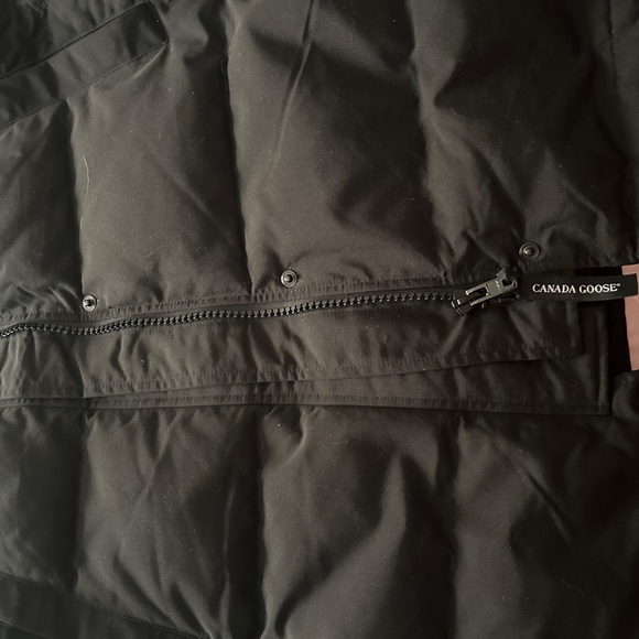 Canada Goose Shelburne Parka - Picture 4 of 9